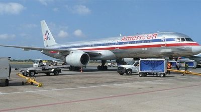 No longer a need to ‘stow your electronic devices’ – American Airlines becomes first FAA-friendly carrier to use iPads through whole flights