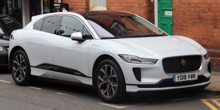 The Electric 2019 Jaguar I-Pace Can Wade Through 19 Inches of Water