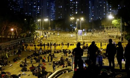 Hong Kong protests: foreign students start  to leave as unrest shifts to universities
